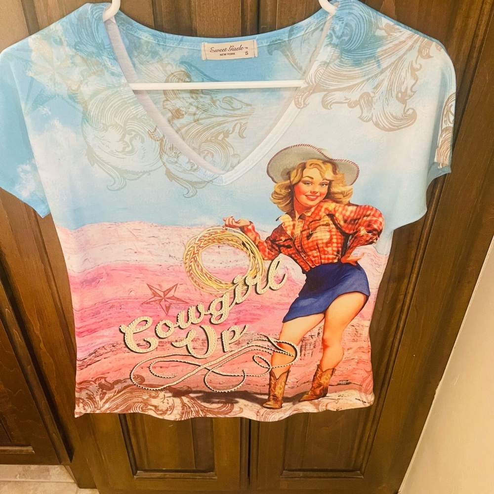 Women shirt